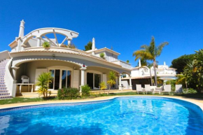 Luxury Vilamoura Villa 4 Bedrooms Villa Corvo Billiards Gym Great Golf Course Views